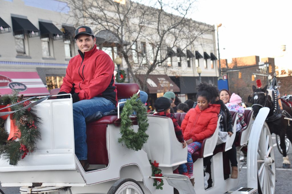 tree lighting 11-2019 223 (1024x683).jpg